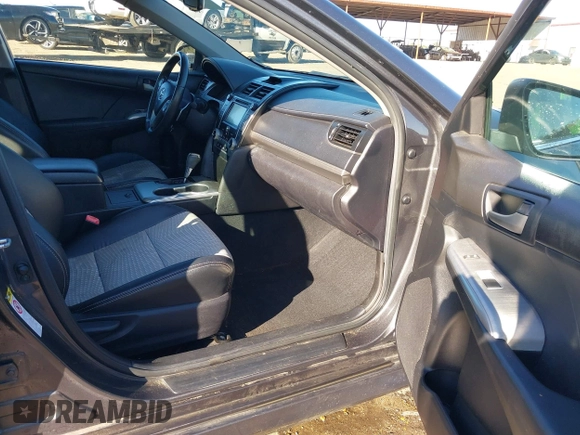 ✅ 2012 Toyota Camry LE • VIN: 4T1BF1FK6CU503157 • Lot: 44129759. Wystawiony na IAAI z przebiegiem 169 855 mil. Bezpłatny archiwum sprzedaży aukcyjnych z USA i szczegółowy raport historii pojazdu na DreamBid. Zdjęcie 5.