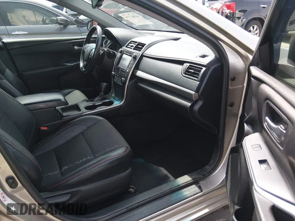 ✅ 2016 Toyota Camry SE • VIN: 4T1BF1FKXGU255615 • Lot: 44807720. Wystawiony na IAAI z przebiegiem 94 092 mil. Bezpłatny archiwum sprzedaży aukcyjnych z USA i szczegółowy raport historii pojazdu na DreamBid. Zdjęcie 5.