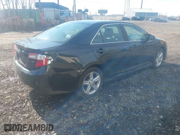✅ 2014 Toyota Camry L • VIN: 4T1BF1FK5EU399408 • Lot: 44131767. Wystawiony na IAAI z przebiegiem 120 456 mil. Bezpłatny archiwum sprzedaży aukcyjnych z USA i szczegółowy raport historii pojazdu na DreamBid. Zdjęcie 4.