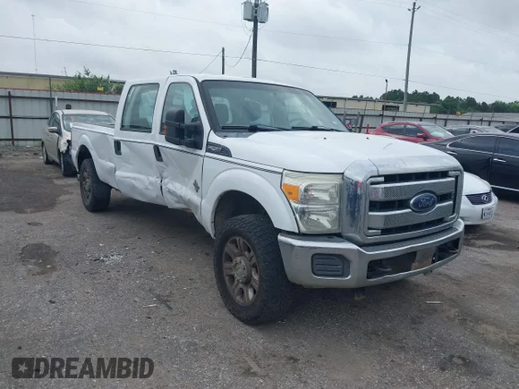 ✅ 2015 Ford F-250 Lariat • VIN: 1FT7W2BT5FEB92138 • Lot: 45317467. Wystawiony na IAAI z przebiegiem 312 744 mil. Bezpłatny archiwum sprzedaży aukcyjnych z USA i szczegółowy raport historii pojazdu na DreamBid. Zdjęcie 1.
