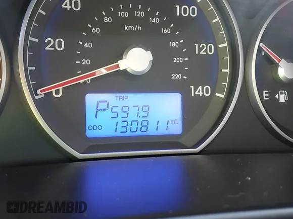 ✅ 2010 Hyundai Santa Fe SE • VIN: 5NMSH4AG7AH347637 • Lot: 44636523. Wystawiony na IAAI z przebiegiem Nie podano. Bezpłatny archiwum sprzedaży aukcyjnych z USA i szczegółowy raport historii pojazdu na DreamBid. Zdjęcie 7.