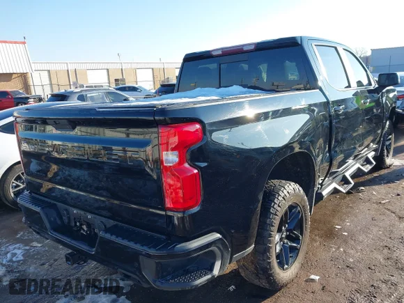 ✅ 2021 Chevrolet Silverado 1500 LT Trail Boss • VIN: 1GCPYFEL6MZ289528 • Lot: 44221298. Wystawiony na IAAI z przebiegiem 93 977 mil. Bezpłatny archiwum sprzedaży aukcyjnych z USA i szczegółowy raport historii pojazdu na DreamBid. Zdjęcie 4.