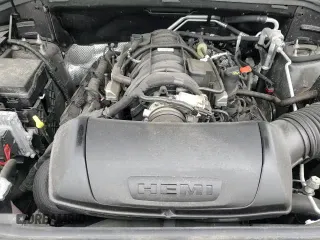 ✅ 2024 Dodge Durango Pursuit • VIN: 1C4SDJFT6RC242680 • Lot: 92052825. Wystawiony na Copart z przebiegiem 16 791 mil. Bezpłatny archiwum sprzedaży aukcyjnych z USA i szczegółowy raport historii pojazdu na DreamBid. Zdjęcie 14.