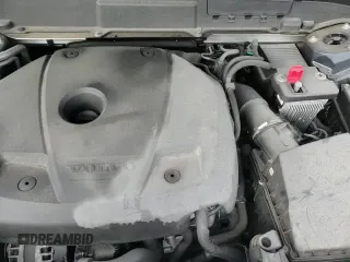 ✅ 2020 Volvo XC60 Momentum • VIN: YV4102RK7L1598362 • Lot: 96619685. Wystawiony na Copart z przebiegiem 51 146 mil. Bezpłatny archiwum sprzedaży aukcyjnych z USA i szczegółowy raport historii pojazdu na DreamBid. Zdjęcie 15.