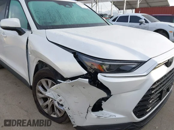 ✅ 2025 Toyota Highlander Platinum • VIN: 5TDAAAB5XSS071609 • Лот: 44112047. Опубликован ранее на IAAI с пробегом 13 026 миль. Бесплатный доступ к архиву аукционных продаж из США и подробный отчёт об истории автомобиля на DreamBid. Изображение 6.