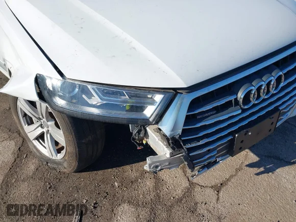✅ 2018 Audi Q7 • VIN: WA1AHBF71JD045630 • Лот: 41526656. Опубліковано раніше на IAAI з пробігом 92 991 миль. Безкоштовний доступ до архіву аукціонних продажів зі США та докладний звіт про історію автомобіля на DreamBid. Зображення 6.