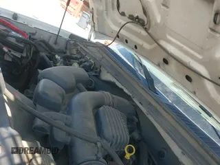 ✅ 2010 Ford F-250 XL • VIN: 1FTSX2B55AEA08754 • Lot: 42438103. Listed on IAAI with 573,535 mi. Free auction sales archive from the USA and detailed vehicle history report at DreamBid. Image 18.