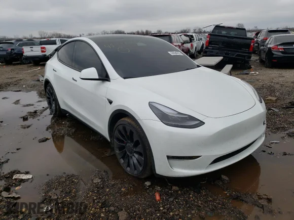 ✅ 2022 Tesla Model Y Performance • VIN: 7SAYGDEF3NF505898 • Lot: 44924353. Wystawiony na Copart z przebiegiem 10 750 mil. Bezpłatny archiwum sprzedaży aukcyjnych z USA i szczegółowy raport historii pojazdu na DreamBid. Zdjęcie 4.