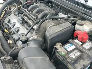 ✅ 2008 Ford Taurus SEL • VIN: 1FAHP24W08G120110 • Лот: 43394588. Опубликован ранее на IAAI с пробегом 173 730 миль. Бесплатный доступ к архиву аукционных продаж из США и подробный отчёт об истории автомобиля на DreamBid. Изображение 19.