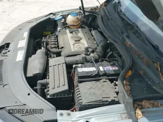 ✅ 2013 Volkswagen CC R-Line • VIN: WVWBP7AN6DE557608 • Lot: 41845957. Wystawiony na IAAI z przebiegiem 105 766 mil. Bezpłatny archiwum sprzedaży aukcyjnych z USA i szczegółowy raport historii pojazdu na DreamBid. Zdjęcie 12.