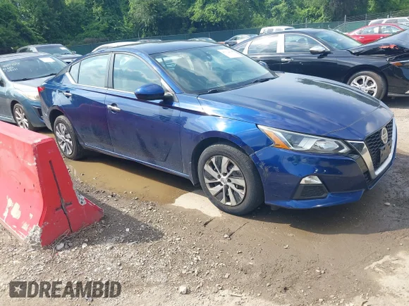 ✅ 2019 Nissan Altima S • VIN: 1N4BL4BW0KC152585 • Lot: 45372119. Wystawiony na IAAI z przebiegiem 258 351 mil. Bezpłatny archiwum sprzedaży aukcyjnych z USA i szczegółowy raport historii pojazdu na DreamBid. Zdjęcie 1.