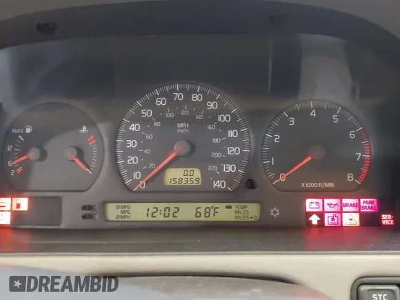 ✅ 2004 Volvo C70 • VIN: YV1NC63D04J062118 • Lot: 43285451. Wystawiony na IAAI z przebiegiem 158 359 mil. Bezpłatny archiwum sprzedaży aukcyjnych z USA i szczegółowy raport historii pojazdu na DreamBid. Zdjęcie 7.