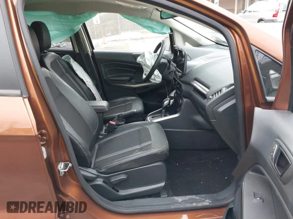 ✅ 2019 Ford EcoSport SES • VIN: MAJ6S3JL2KC301603 • Lot: 41489882. Wystawiony na IAAI z przebiegiem 41 946 mil. Bezpłatny archiwum sprzedaży aukcyjnych z USA i szczegółowy raport historii pojazdu na DreamBid. Zdjęcie 5.