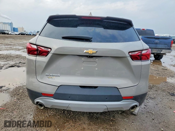 ✅ 2021 Chevrolet Blazer LT • VIN: 3GNKBDRS6MS559315 • Lot: 48061026. Wystawiony na Copart z przebiegiem 39 051 mil. Bezpłatny archiwum sprzedaży aukcyjnych z USA i szczegółowy raport historii pojazdu na DreamBid. Zdjęcie 6.