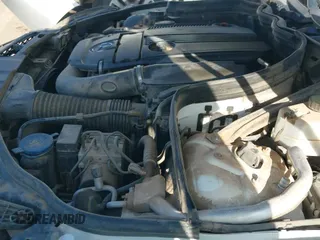 ✅ 2013 Mercedes-Benz C 250 • VIN: WDDGJ4HB8DF976609 • Lot: 42825147. Wystawiony na IAAI z przebiegiem 196 652 mil. Bezpłatny archiwum sprzedaży aukcyjnych z USA i szczegółowy raport historii pojazdu na DreamBid. Zdjęcie 19.