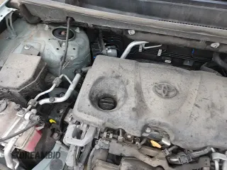 ✅ 2021 Toyota RAV4 XLE Premium • VIN: 2T3A1RFV5MC146289 • Lot: 82525335. Listed on Copart with 102,314 mi. Free auction sales archive from the USA and detailed vehicle history report at DreamBid. Image 15.