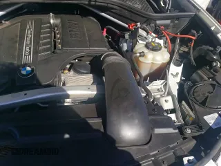 ✅ 2018 BMW X5 sDrive35i • VIN: 5UXKR2C52J0Z19015 • Lot: 89681525. Wystawiony na Copart z przebiegiem 77 328 mil. Bezpłatny archiwum sprzedaży aukcyjnych z USA i szczegółowy raport historii pojazdu na DreamBid. Zdjęcie 16.