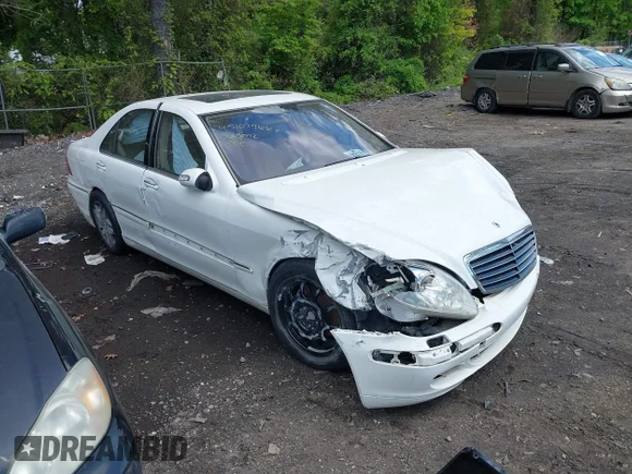 ✅ 2006 Mercedes-Benz S 350 • VIN: WDBNF67J56A477773 • Lot: 45107966. Wystawiony na IAAI z przebiegiem 151 858 mil. Bezpłatny archiwum sprzedaży aukcyjnych z USA i szczegółowy raport historii pojazdu na DreamBid. Zdjęcie 1.