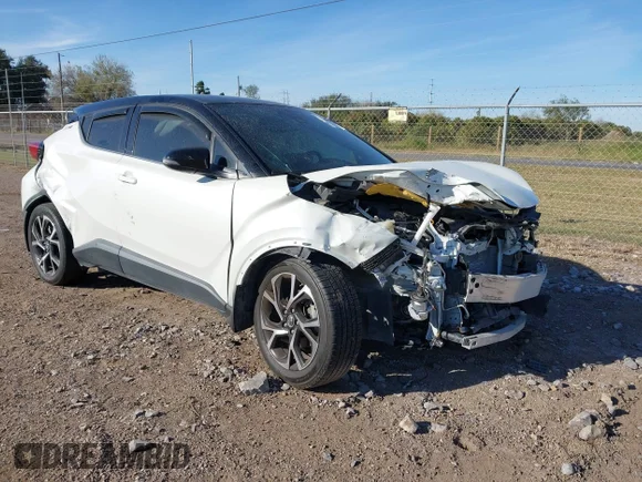 ✅ 2019 Toyota C-HR LE • VIN: JTNKHMBX7K1061258 • Lot: 44229427. Wystawiony na IAAI z przebiegiem 54 629 mil. Bezpłatny archiwum sprzedaży aukcyjnych z USA i szczegółowy raport historii pojazdu na DreamBid. Zdjęcie 1.
