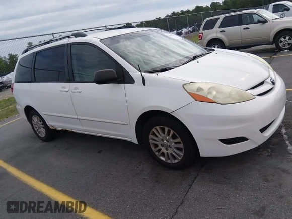 ✅ 2008 Toyota Sienna LE • VIN: 5TDBK23C38S021244 • Lot: 45213558. Listed on IAAI with 250,212 mi. Free auction sales archive from the USA and detailed vehicle history report at DreamBid. Image 1.