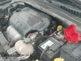 ✅ 2018 Jeep Renegade Latitude • VIN: ZACCJABB1JPH43406 • Lot: 43390877. Wystawiony na IAAI z przebiegiem 116 029 mil. Bezpłatny archiwum sprzedaży aukcyjnych z USA i szczegółowy raport historii pojazdu na DreamBid. Zdjęcie 16.