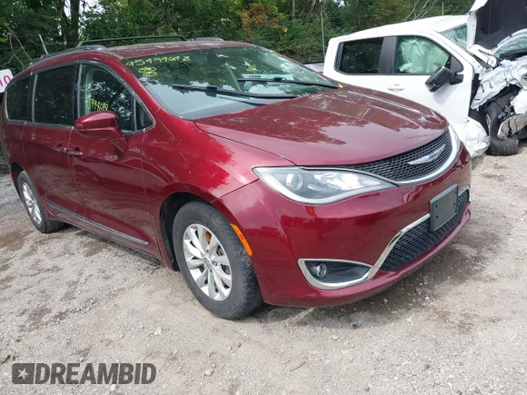 ✅ 2019 Chrysler Pacifica Touring L • VIN: 2C4RC1BG1KR596825 • Lot: 45494648. Listed on IAAI with 130,061 mi. Free auction sales archive from the USA and detailed vehicle history report at DreamBid. Image 1.