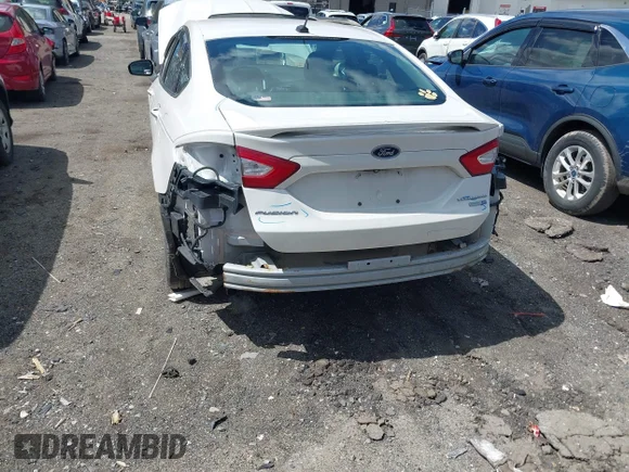 ✅ 2014 Ford Fusion Titanium • VIN: 3FA6P0D96ER105752 • Lot: 44953699. Listed on IAAI with 157,512 mi. Free auction sales archive from the USA and detailed vehicle history report at DreamBid. Image 6.