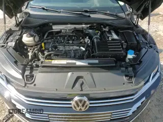 ✅ 2020 Volkswagen Arteon SE • VIN: WVWBR7AN7LE012218 • Lot: 68979595. Listed on Copart with 101,180 mi. Free auction sales archive from the USA and detailed vehicle history report at DreamBid. Image 13.