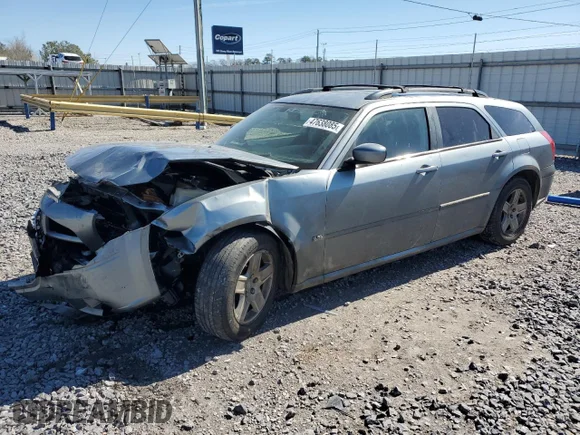 ✅ 2006 Dodge Magnum • VIN: 2D4FV47V76H459585 • Lot: 64812645. Wystawiony na Copart z przebiegiem 91 445 mil. Bezpłatny archiwum sprzedaży aukcyjnych z USA i szczegółowy raport historii pojazdu na DreamBid. Zdjęcie 1.