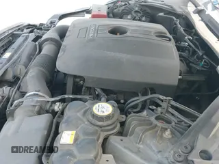 ✅ 2017 Jaguar XE 25t Premium • VIN: SAJAD4BG8HA957655 • Lot: 42594662. Wystawiony na IAAI z przebiegiem 97 967 mil. Bezpłatny archiwum sprzedaży aukcyjnych z USA i szczegółowy raport historii pojazdu na DreamBid. Zdjęcie 19.