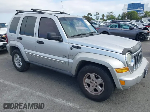 ✅ 2006 Jeep Liberty Sport • VIN: 1J4GK48KX6W220977 • Lot: 45146164. Wystawiony na IAAI z przebiegiem 196 206 mil. Bezpłatny archiwum sprzedaży aukcyjnych z USA i szczegółowy raport historii pojazdu na DreamBid. Zdjęcie 1.