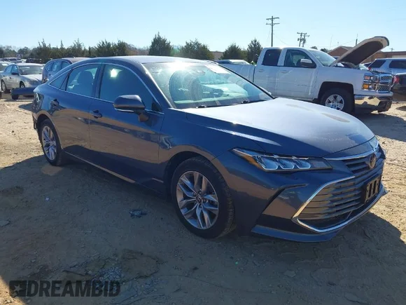 2022 Toyota Avalon XLE