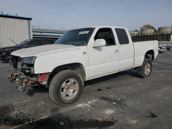✅ 2005 Chevrolet Silverado 1500 • VIN: 0K162278144 • Lot: 93431855. Listed on Copart with 202,472 mi. Free auction sales archive from the USA and detailed vehicle history report at DreamBid. Image 1.
