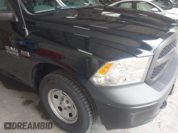 ✅ 2019 Ram 1500 Tradesman • VIN: 1C6RR7KT7KS651525 • Лот: 45349034. Опубликован ранее на IAAI с пробегом 99 443 миль. Бесплатный доступ к архиву аукционных продаж из США и подробный отчёт об истории автомобиля на DreamBid. Изображение 1.