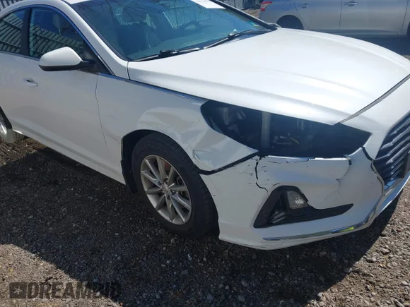 ✅ 2018 Hyundai Sonata SE • VIN: 5NPE24AFXJH660299 • Lot: 44758775. Wystawiony na IAAI z przebiegiem 43 611 mil. Bezpłatny archiwum sprzedaży aukcyjnych z USA i szczegółowy raport historii pojazdu na DreamBid. Zdjęcie 6.