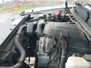 2012 Chevrolet Silverado 1500 LT z VIN 1GCPKSE78CF108216, wystawiony jako IAAI lot #43378511 z przebiegiem 228 810 mil mil oraz . Historia ofert i sprzedaży dostępna na DreamBid. Obrazek 20.