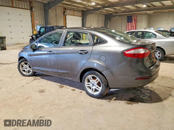 ✅ 2019 Ford Fiesta SE • VIN: 3FADP4BJ4KM121050 • Lot: 48781376. Wystawiony na Copart z przebiegiem 77 806 mil. Bezpłatny archiwum sprzedaży aukcyjnych z USA i szczegółowy raport historii pojazdu na DreamBid. Zdjęcie 2.