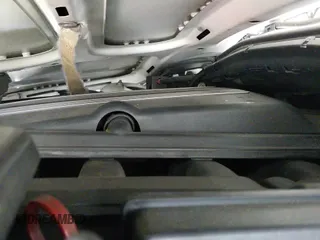 ✅ 2004 BMW 3 Series 325i • VIN: WBAAZ33414KP84920 • Lot: 42056526. Wystawiony na IAAI z przebiegiem 199 879 mil. Bezpłatny archiwum sprzedaży aukcyjnych z USA i szczegółowy raport historii pojazdu na DreamBid. Zdjęcie 19.