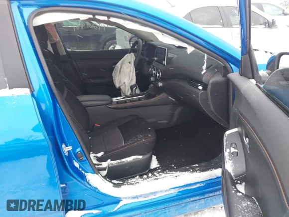 ✅ 2021 Nissan Sentra SR • VIN: 3N1AB8DV3MY280059 • Lot: 44261981. Wystawiony na IAAI z przebiegiem 37 864 mil. Bezpłatny archiwum sprzedaży aukcyjnych z USA i szczegółowy raport historii pojazdu na DreamBid. Zdjęcie 5.