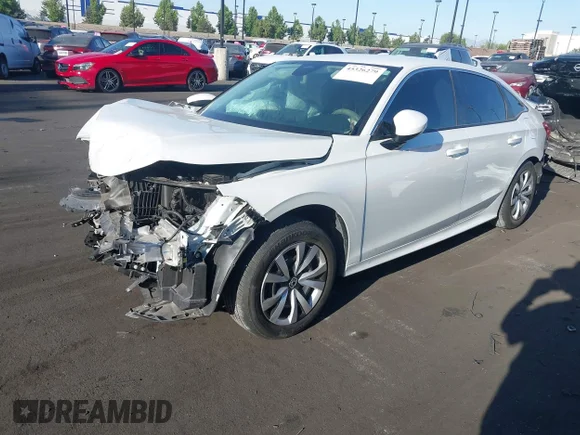 ✅ 2024 Honda Civic LX • VIN: 2HGFE2F22RH592592 • Lot: 45326279. Wystawiony na IAAI z przebiegiem Nie podano. Bezpłatny archiwum sprzedaży aukcyjnych z USA i szczegółowy raport historii pojazdu na DreamBid. Zdjęcie 2.