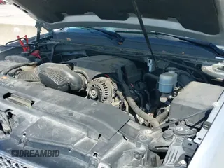 ✅ 2014 Chevrolet Suburban LTZ • VIN: 1GNSCKE06ER107262 • Lot: 43301081. Wystawiony na IAAI z przebiegiem 122 888 mil. Bezpłatny archiwum sprzedaży aukcyjnych z USA i szczegółowy raport historii pojazdu na DreamBid. Zdjęcie 18.