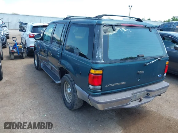 ✅ 1997 Ford Explorer XLT • VIN: 1FMDU32P1VZB23113 • Лот: 43014361. Опубліковано раніше на IAAI з пробігом 242 909 миль. Безкоштовний доступ до архіву аукціонних продажів зі США та докладний звіт про історію автомобіля на DreamBid. Зображення 3.