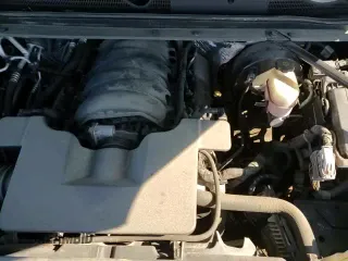 ✅ 2018 Chevrolet Tahoe LT • VIN: 1GNSKBKC9JR164714 • Lot: 87040835. Listed on Copart with 119,309 mi. Free auction sales archive from the USA and detailed vehicle history report at DreamBid. Image 14.