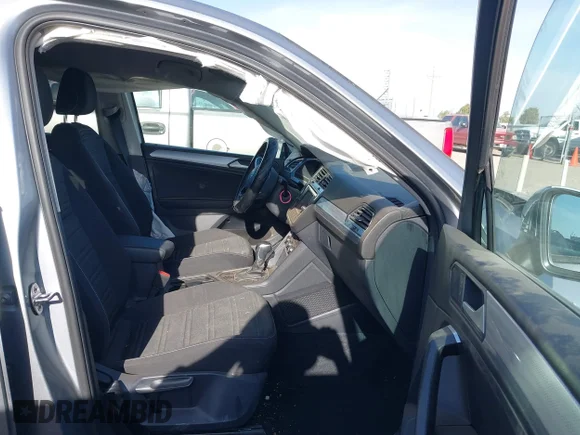 ✅ 2022 Volkswagen Tiguan S • VIN: 3VV1B7AX3NM028383 • Лот: 44720443. Опубліковано раніше на IAAI з пробігом 58 784 миль. Безкоштовний доступ до архіву аукціонних продажів зі США та докладний звіт про історію автомобіля на DreamBid. Зображення 5.