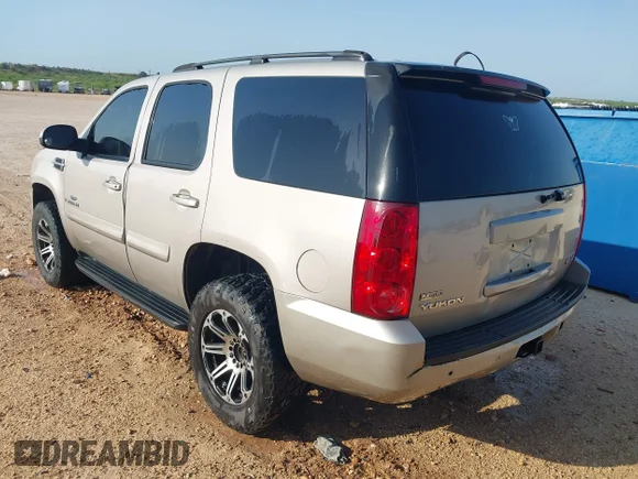 ✅ 2007 GMC Yukon SLE • VIN: 1GKFC13047R228113 • Лот: 42548053. Опубликован ранее на IAAI с пробегом 275 985 миль. Бесплатный доступ к архиву аукционных продаж из США и подробный отчёт об истории автомобиля на DreamBid. Изображение 3.