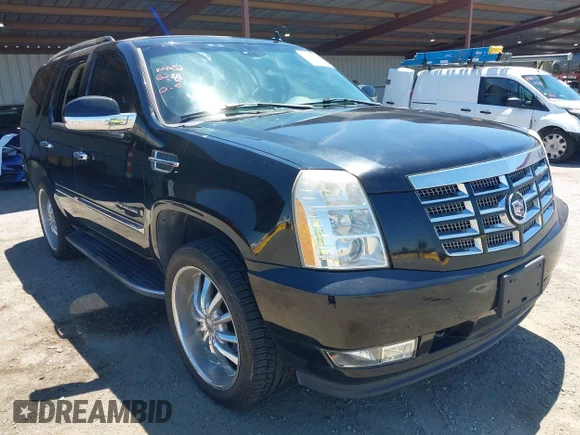 ✅ 2007 Cadillac Escalade • VIN: 1GYFK638X7R296685 • Lot: 42549867. Wystawiony na IAAI z przebiegiem 110 743 mil. Bezpłatny archiwum sprzedaży aukcyjnych z USA i szczegółowy raport historii pojazdu na DreamBid. Zdjęcie 1.