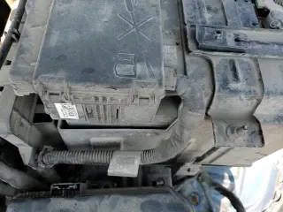 ✅ 2019 Chevrolet Equinox LT • VIN: 2GNAXKEV3K6117170 • Лот: 71105215. Опубликован ранее на Copart с пробегом 114 942 миль. Бесплатный доступ к архиву аукционных продаж из США и подробный отчёт об истории автомобиля на DreamBid. Изображение 15.