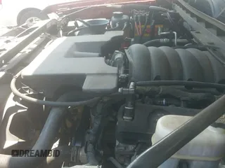 ✅ 2018 Chevrolet Silverado 1500 LT • VIN: 3GCUKREC0JG261001 • Lot: 43014912. Listed on IAAI with 145,954 mi. Free auction sales archive from the USA and detailed vehicle history report at DreamBid. Image 20.