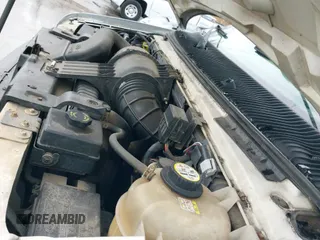 ✅ 2005 Ford Econoline Cargo • VIN: 1FTNE24W95HB25640 • Lot: 41335337. Wystawiony na IAAI z przebiegiem 183 045 mil. Bezpłatny archiwum sprzedaży aukcyjnych z USA i szczegółowy raport historii pojazdu na DreamBid. Zdjęcie 17.