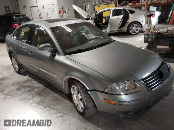 ✅ 2005 Volkswagen Passat GLS • VIN: WVWAE63B95P022003 • Лот: 44612475. Опубликован ранее на IAAI с пробегом 268 380 миль. Бесплатный доступ к архиву аукционных продаж из США и подробный отчёт об истории автомобиля на DreamBid. Изображение 1.